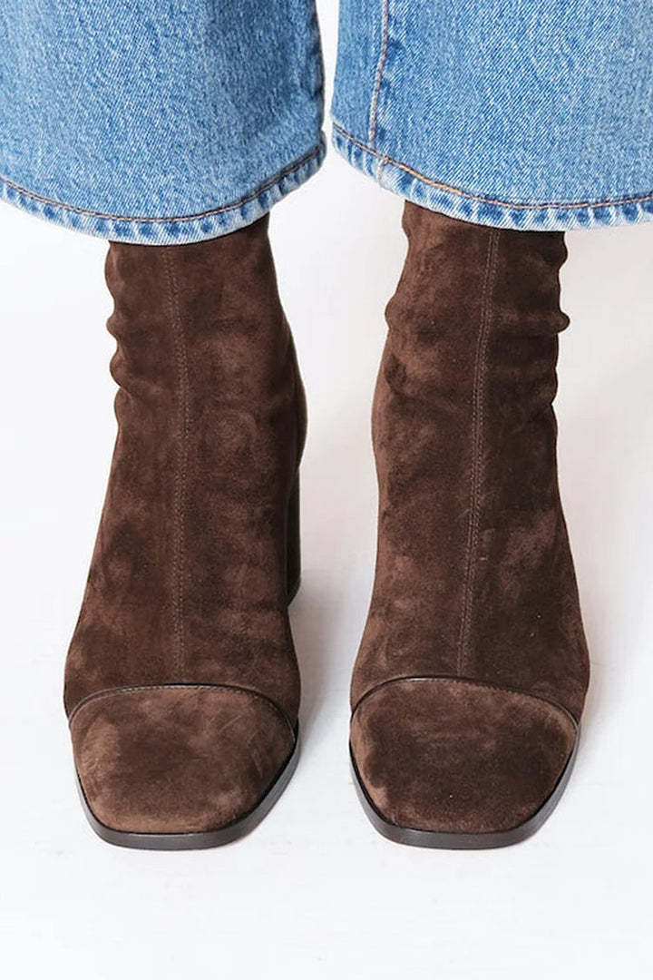 Front view showing upper, toe cap and sole