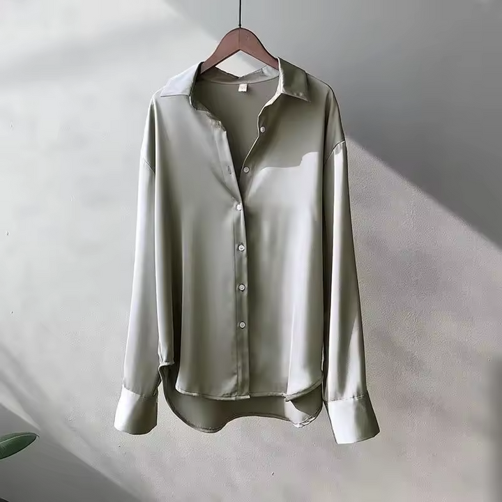 Women’s Blouse with Collared Neckline and Button Front