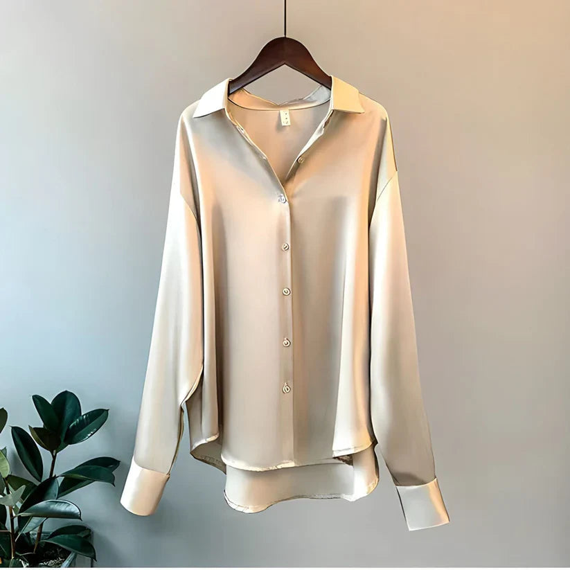 Women’s Blouse with Collared Neckline and Button Front