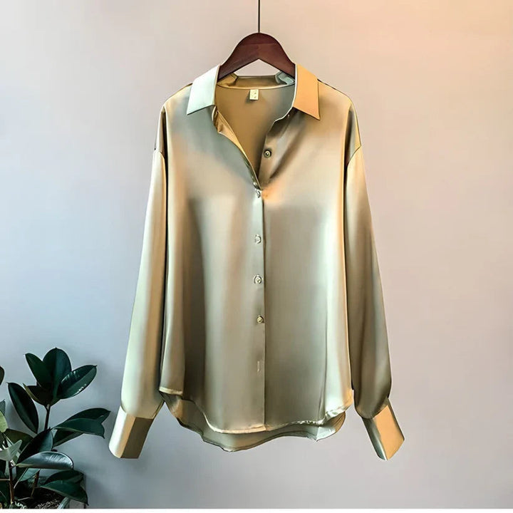 Women’s Blouse with Collared Neckline and Button Front