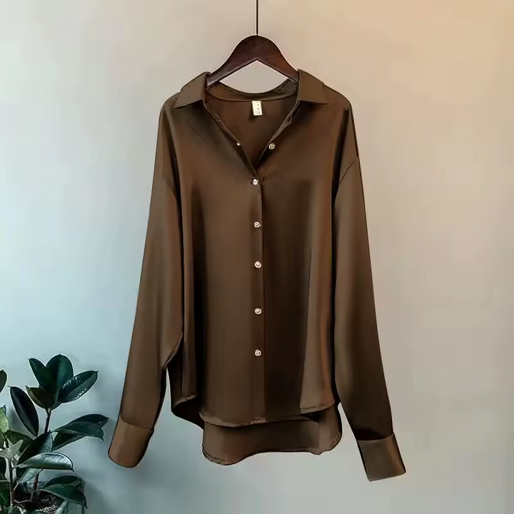 Women’s Blouse with Collared Neckline and Button Front