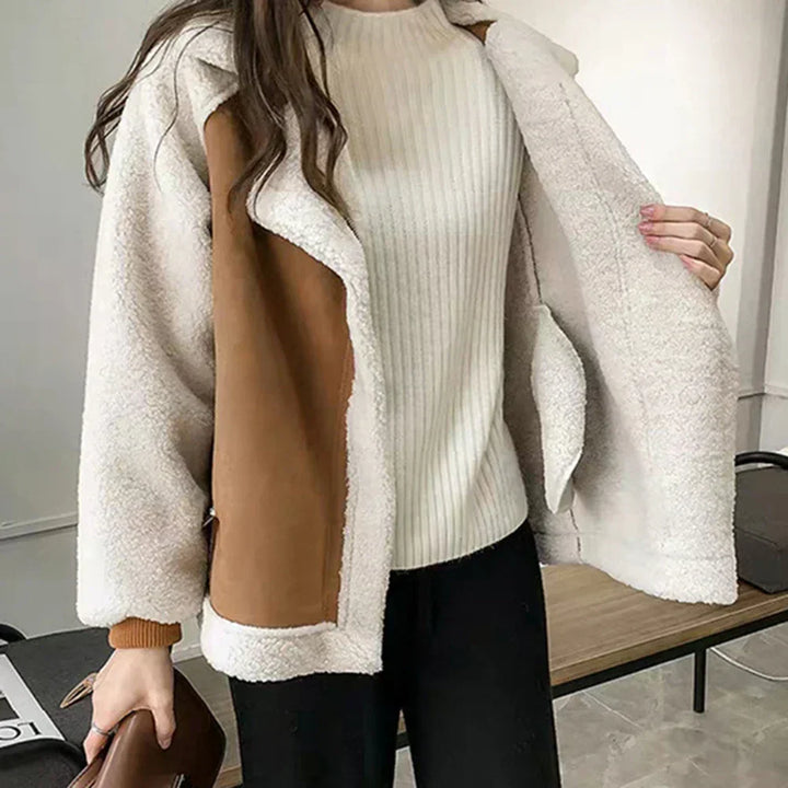 Women’s Coat with Wide Lapel and Zip Closure