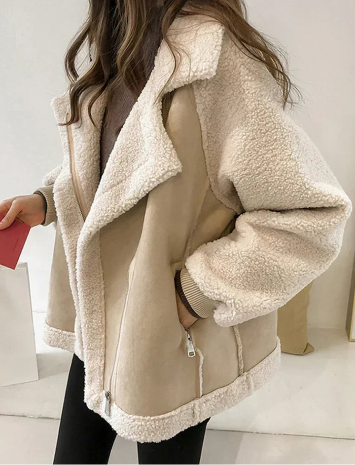 Women’s Coat with Wide Lapel and Zip Closure