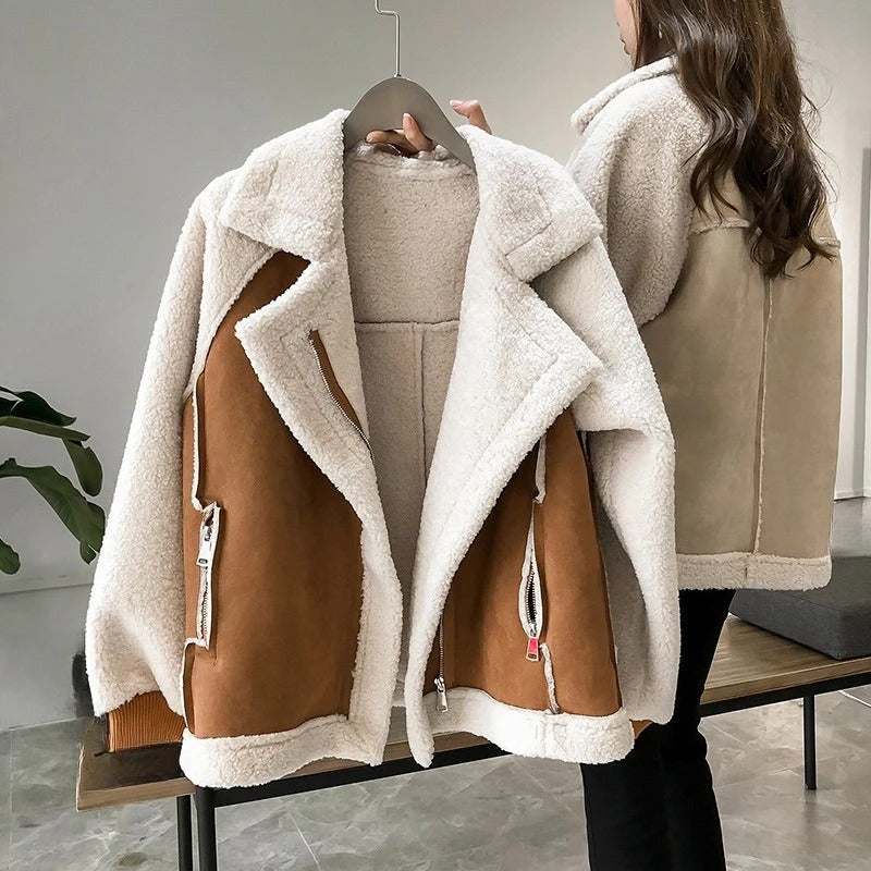 Women’s Coat with Wide Lapel and Zip Closure