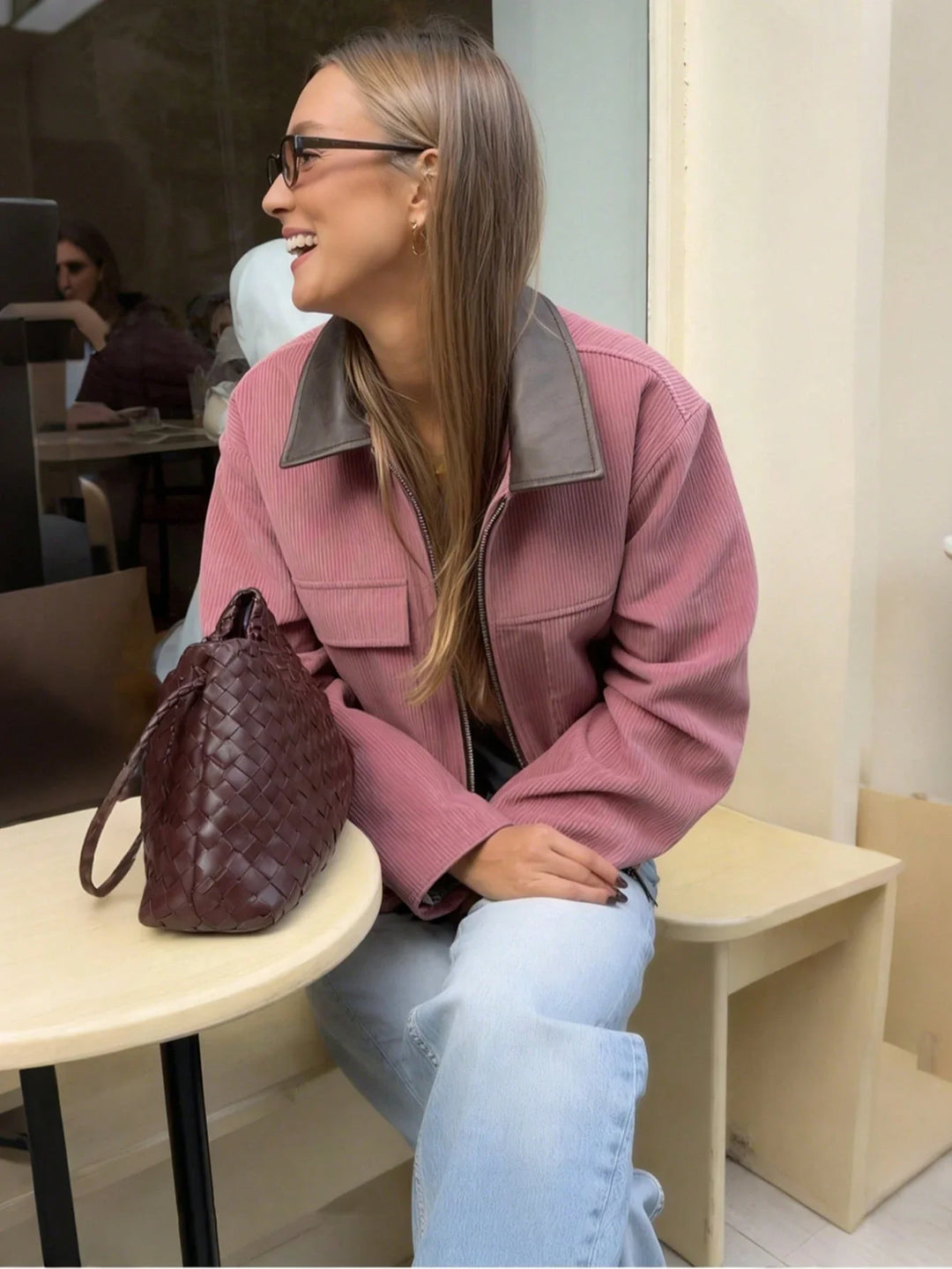 Women’s Cropped Corduroy Jacket with Contrast Collar and Front Pockets