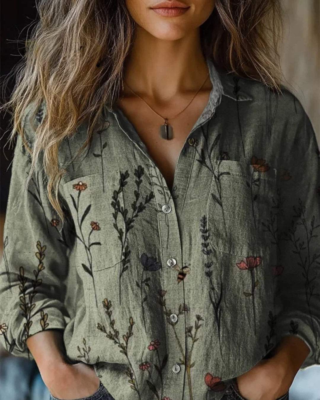 Women’s Floral Shirt with Collared Neckline and Button Front