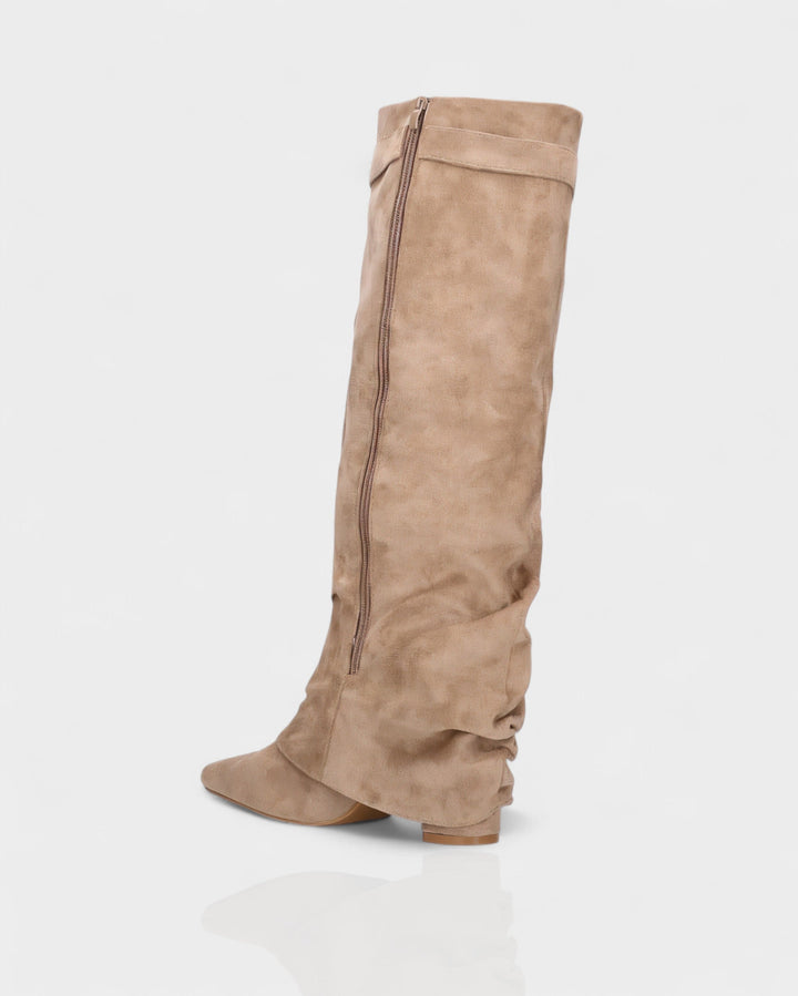 Back view of side zip and ruched shaft