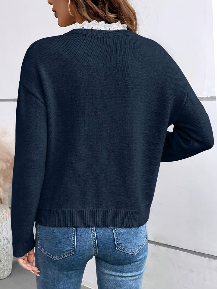 Women’s Jumper with V-Neck and Scalloped Trim