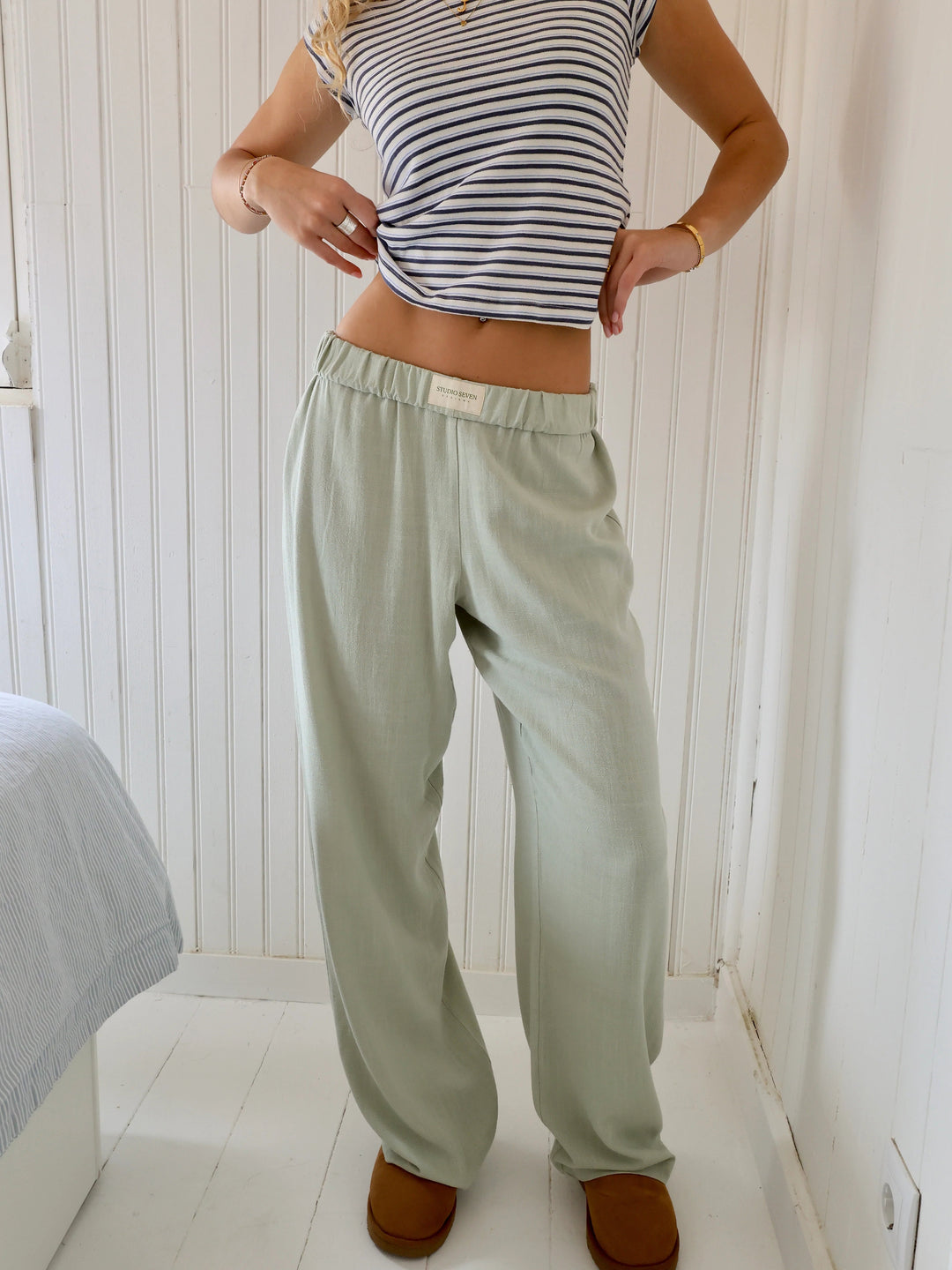 Women’s Lounge Pants with Elastic Waistband and Side Pockets