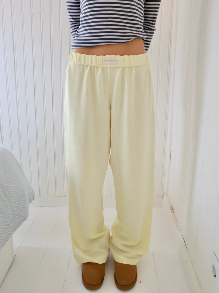 Women’s Lounge Pants with Elastic Waistband and Side Pockets
