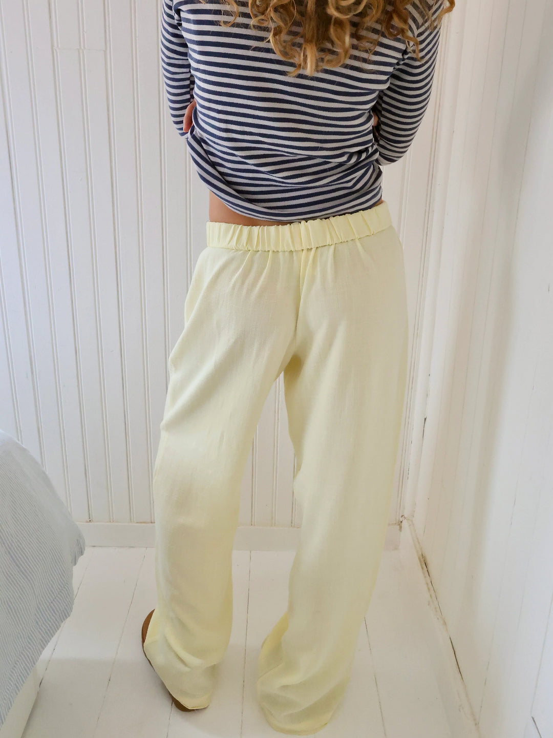 Women’s Lounge Pants with Elastic Waistband and Side Pockets