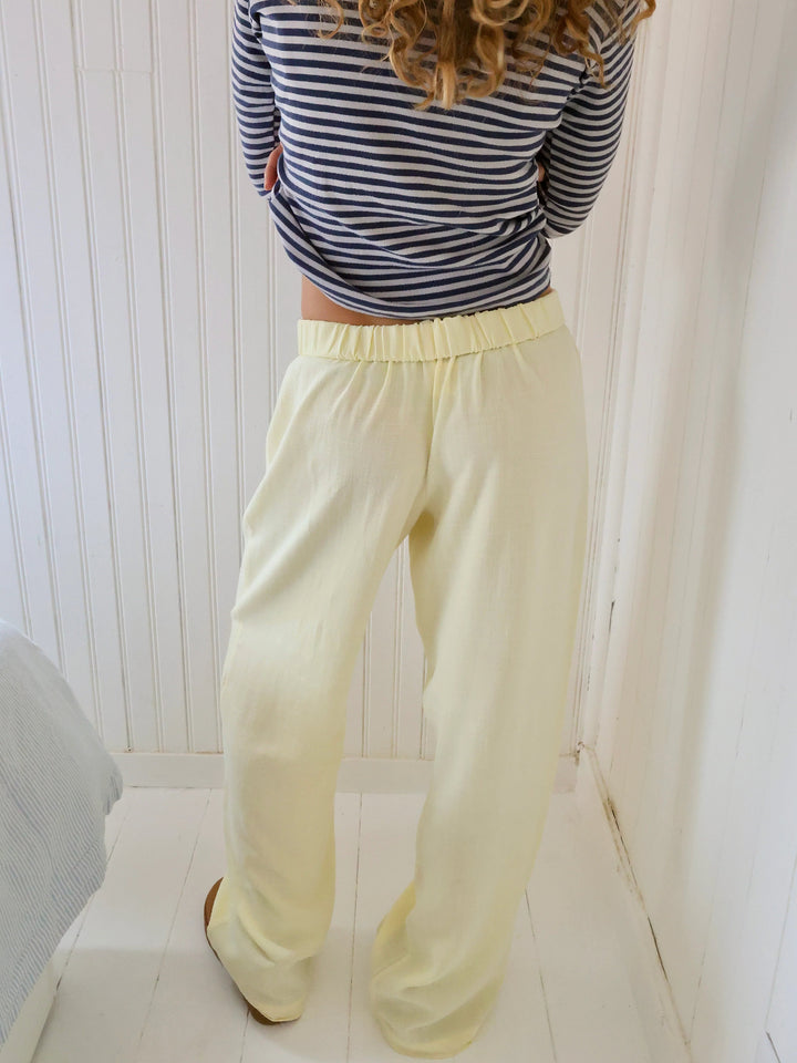 Women’s Lounge Pants with Elastic Waistband and Side Pockets