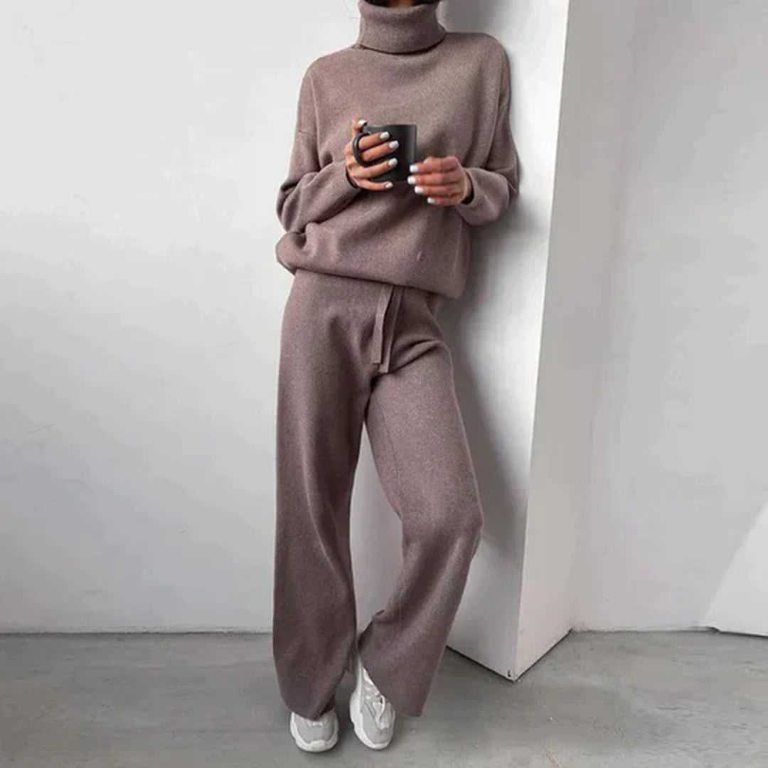 Women’s Loungewear Set with Turtleneck Top and Drawstring Pants