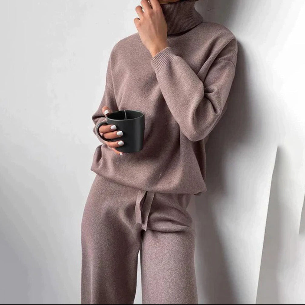Women’s Loungewear Set with Turtleneck Top and Drawstring Pants