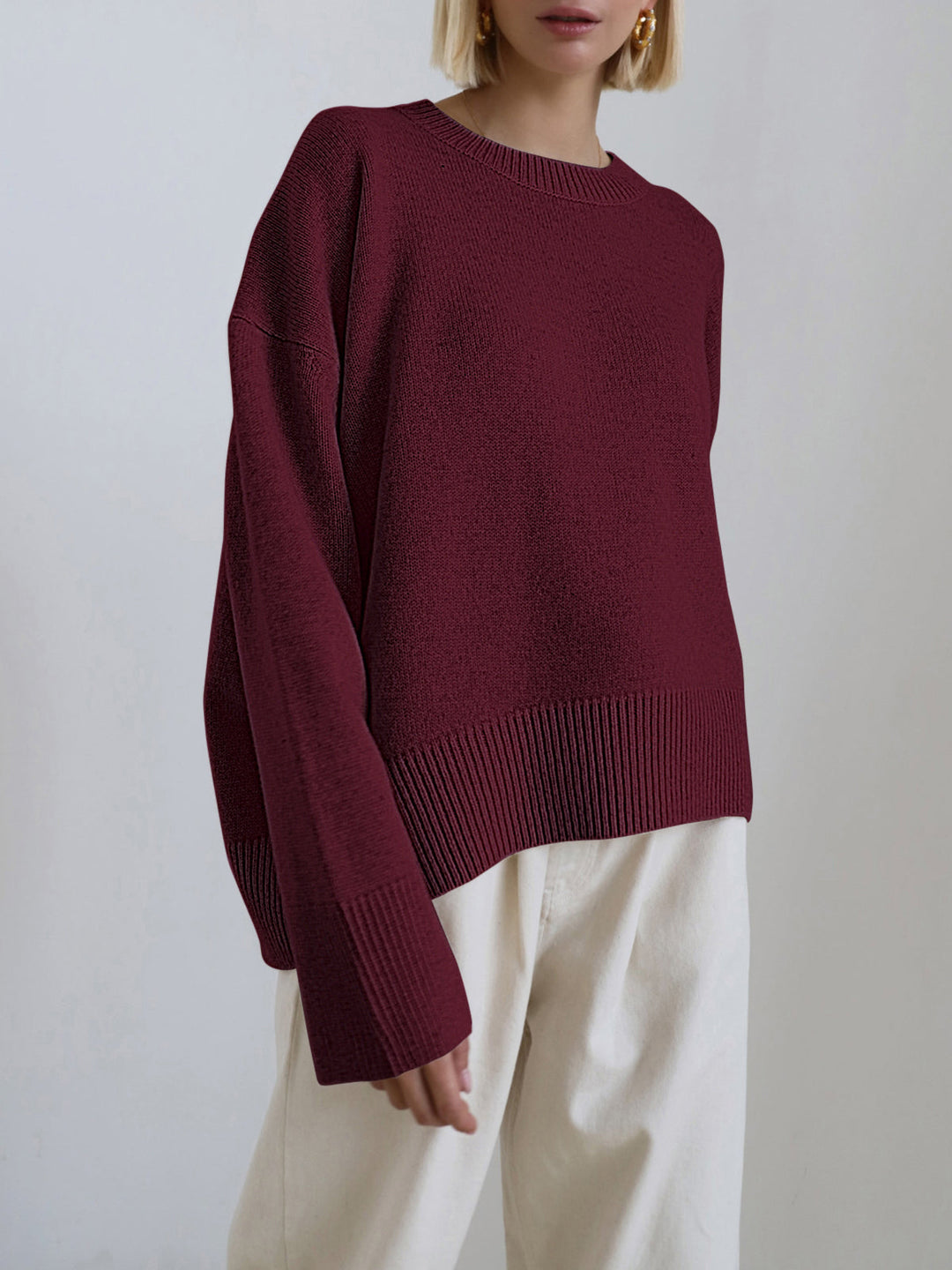 Women’s Oversized Cable Knit Jumper with Round Neckline and Ribbed Trim