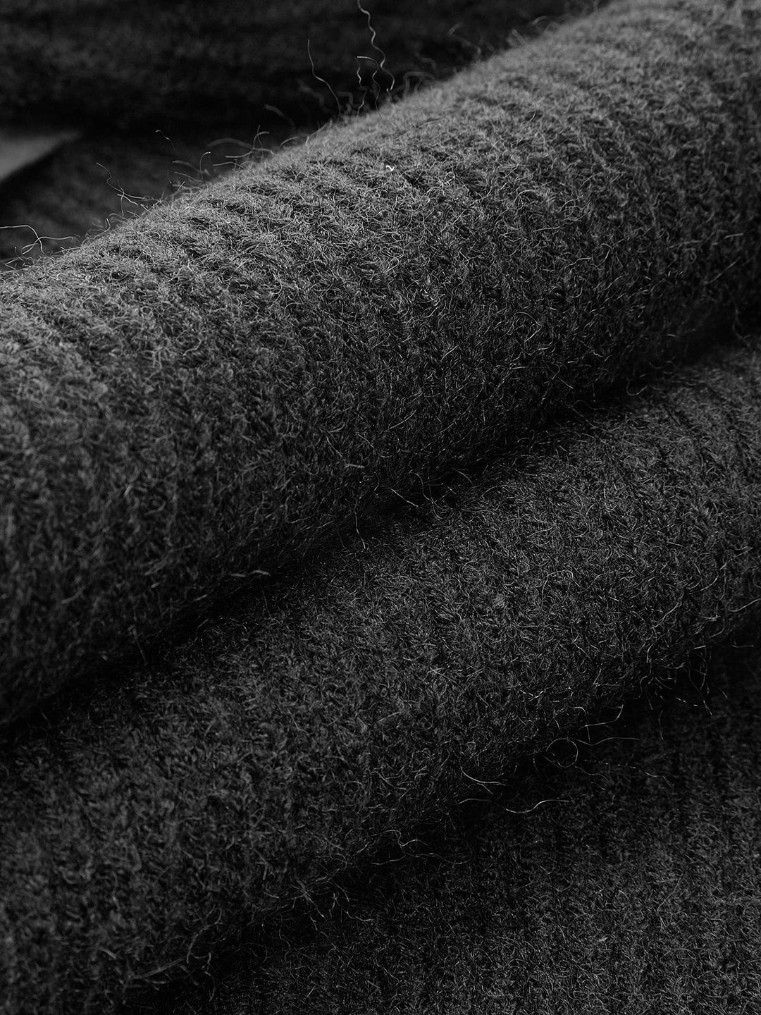 Detail view of the shrug surface