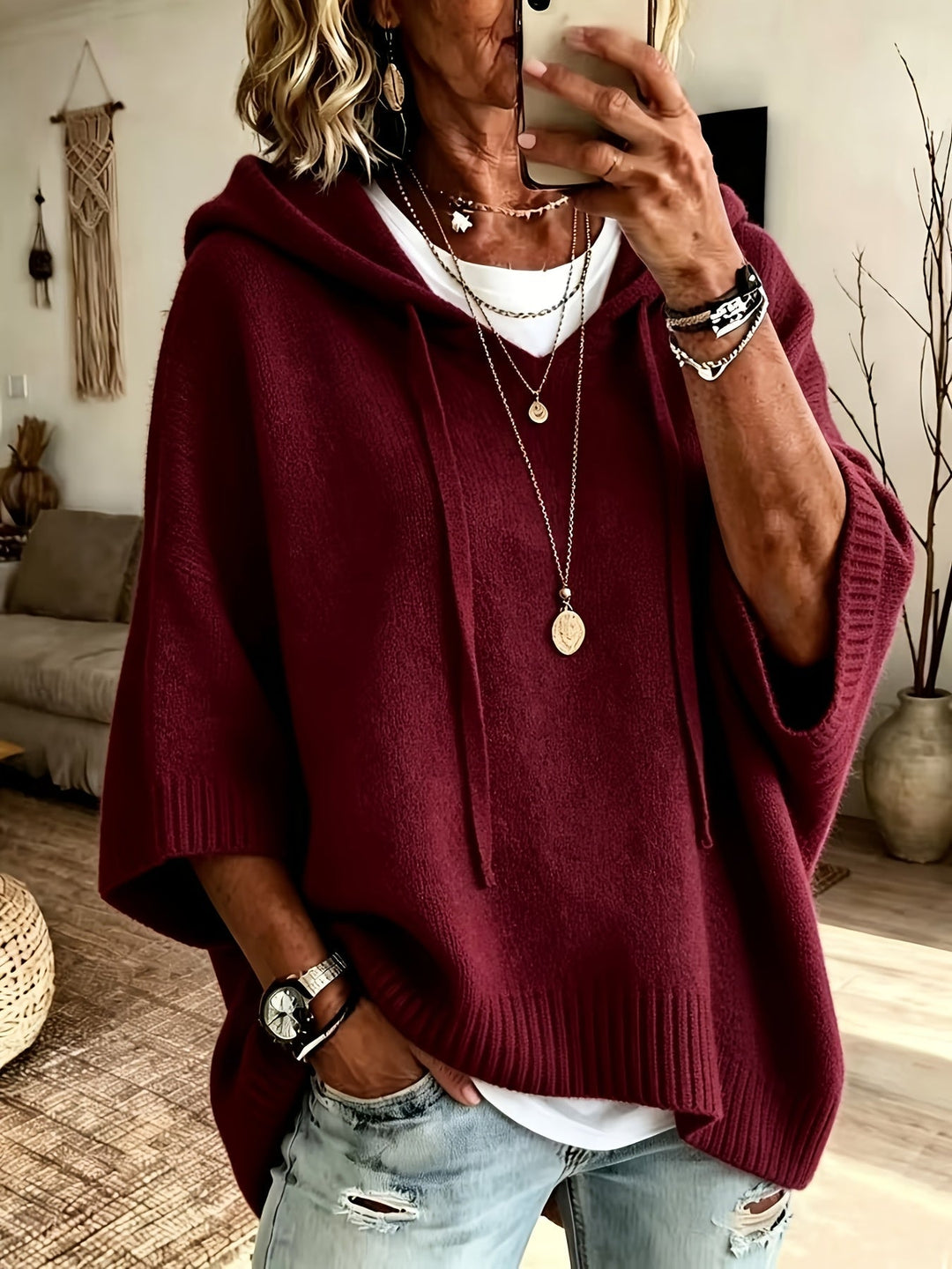 Women’s Oversized Hoodie with Drawstring Detail and Ribbed Trim