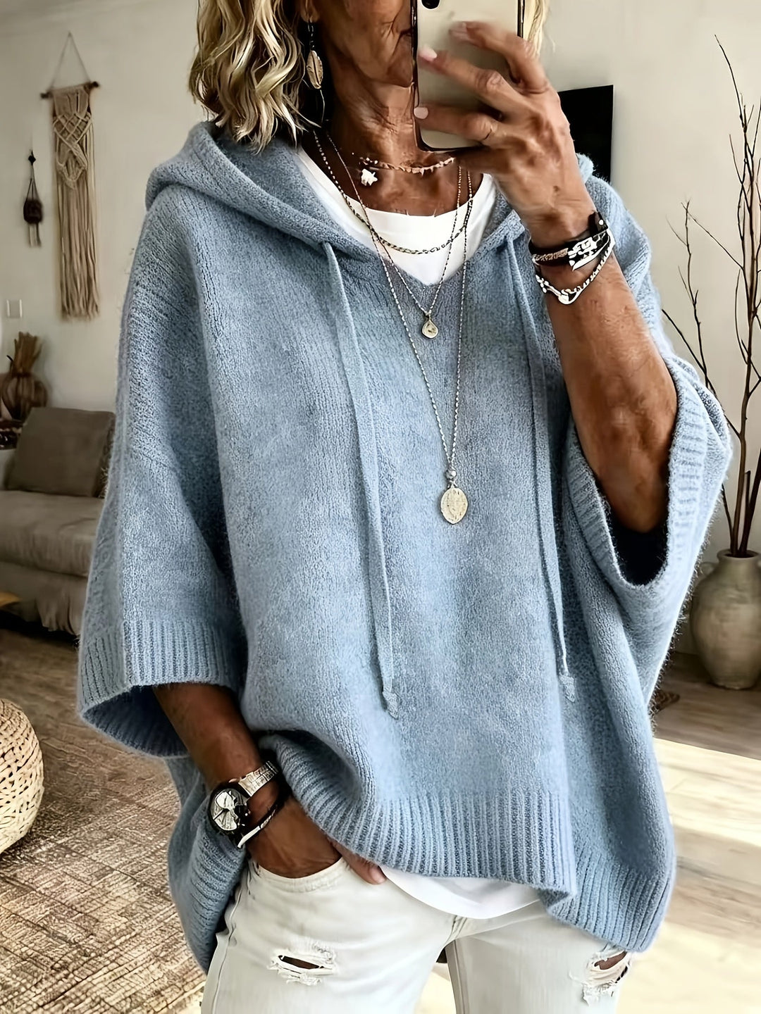 Women’s Oversized Hoodie with Drawstring Detail and Ribbed Trim