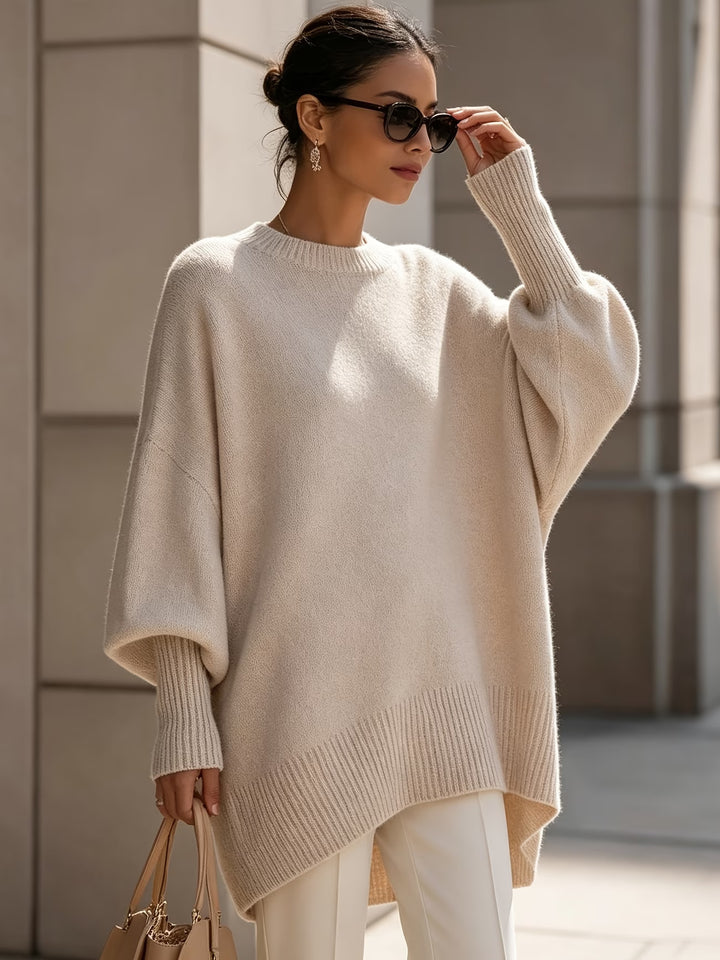 Women’s Oversized Jumper with Round Neckline and Long Ribbed Cuffs