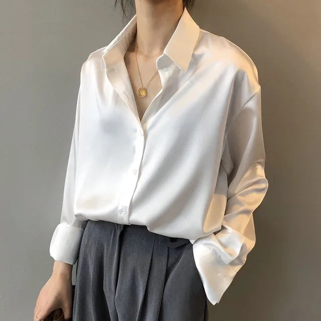 Women’s Shirt with Collared Neck and Button Front