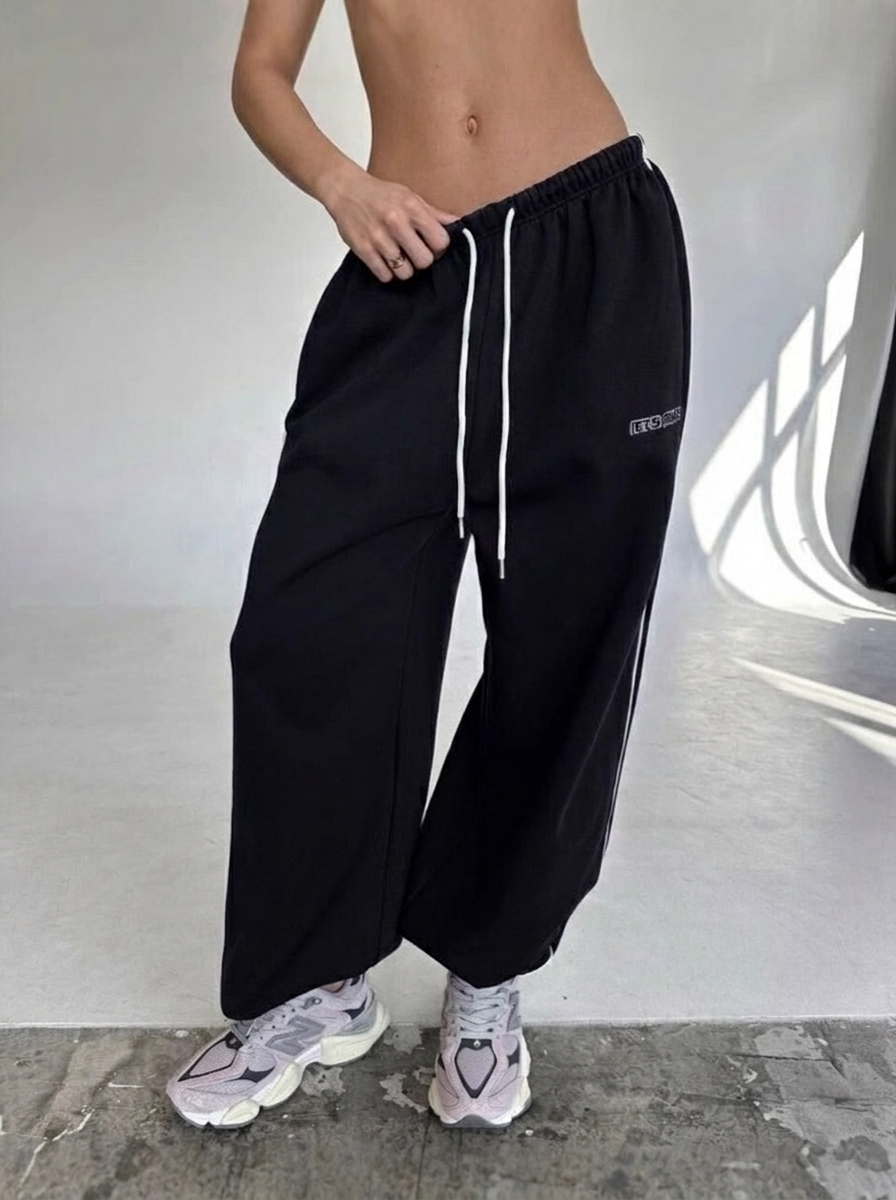 Women’s Sweatpants with Drawstring Waist and Side Stripe