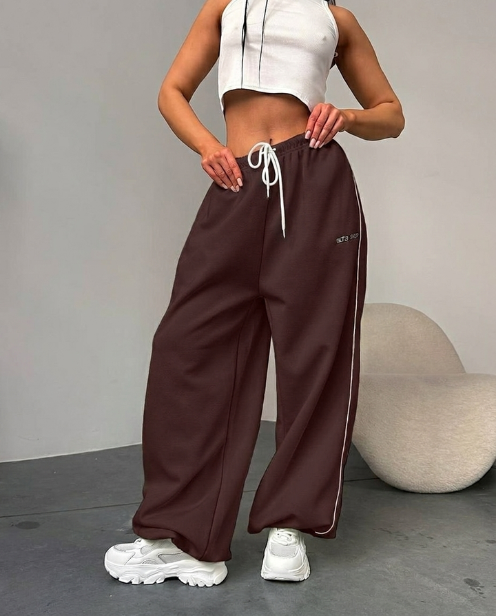 Women’s Sweatpants with Drawstring Waist and Side Stripe