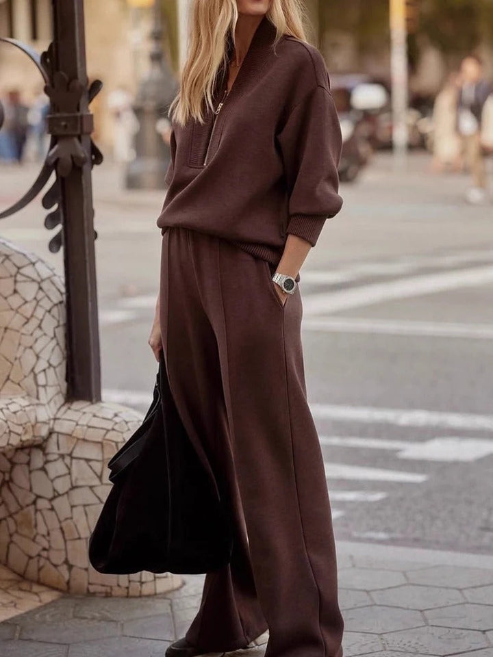Women’s Two-Piece Loungewear Set with Zip Neckline and Wide-Leg Pants