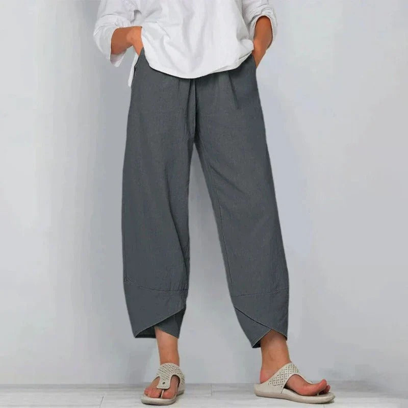 Women’s Wide-Leg Pants with Pleated Front and Tulip Hem